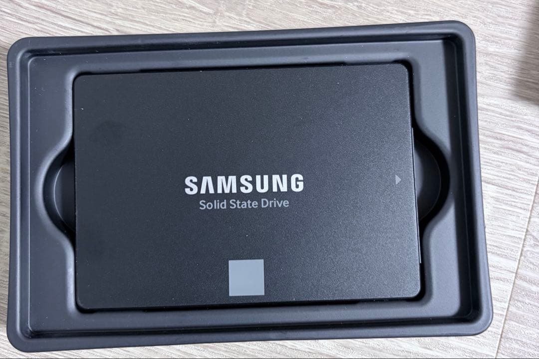②Samsung 860 EVO 500GB SSD