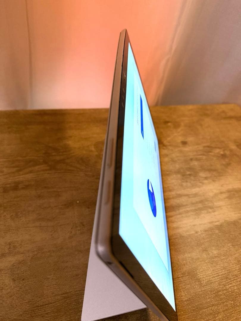 Surface Pro 5 LTEモデル Windows11 軽微ジャンク