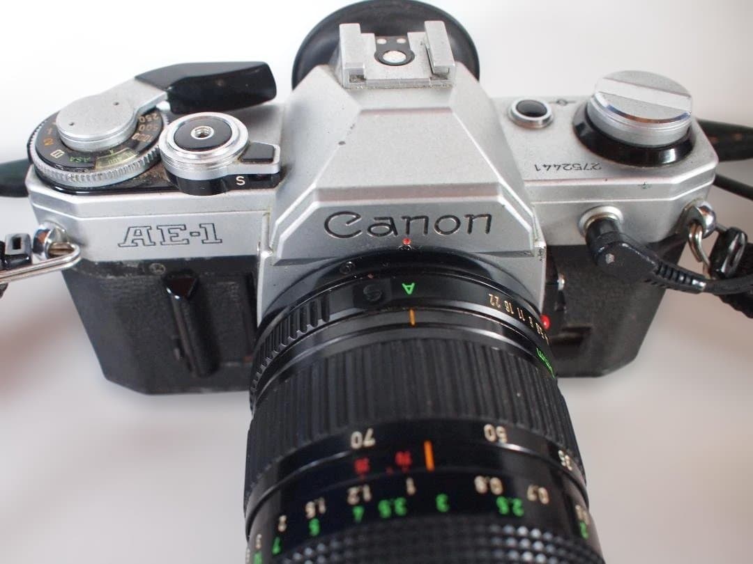 Canon AE-1 一眼レフカメラ data back 35-70mmレンズ付