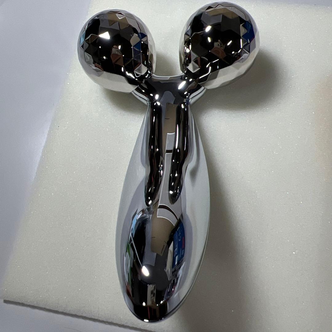 G484 新品　美容ローラー リファ ReFa CARAT PEC-L1706