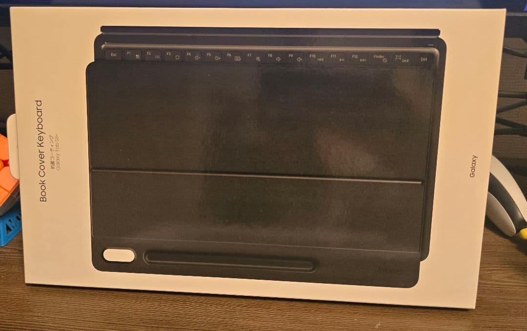 Galaxy Tab S8+用ブックカバー キーボード