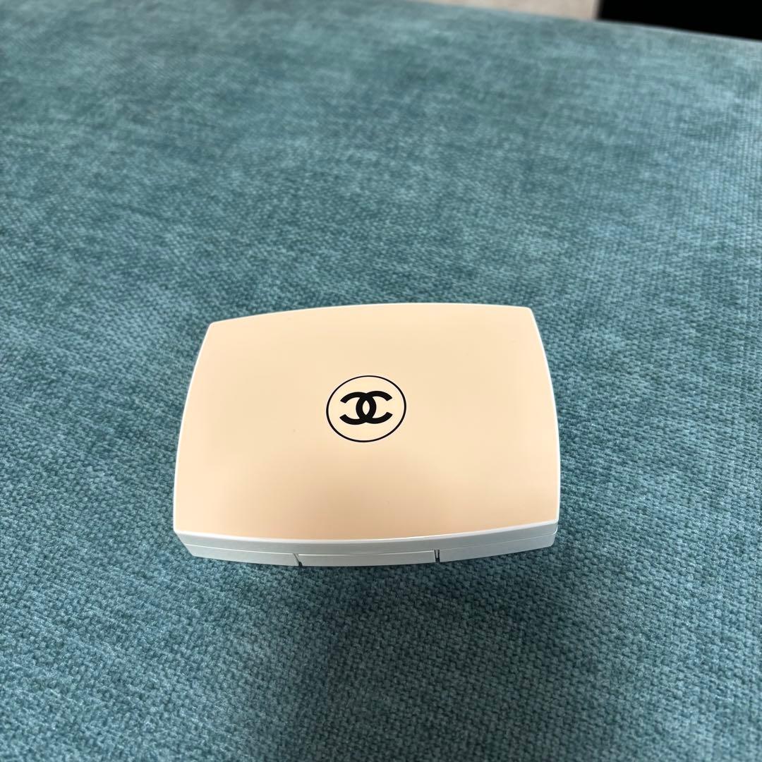 CHANEL ル ブラン ブライトニングコンパクトB10