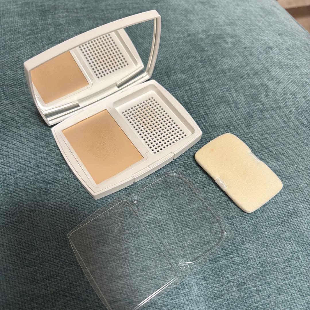 CHANEL ル ブラン ブライトニングコンパクトB10
