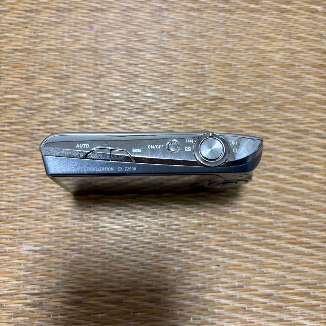 【ジャンク】CASIO EXILIM ZOOM EX-Z2000 コンデジ