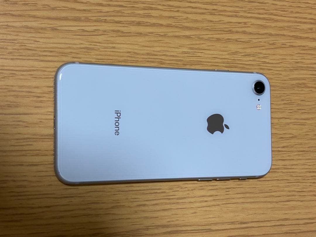 【美品✨】　Apple iPhone8 64GB シルバー