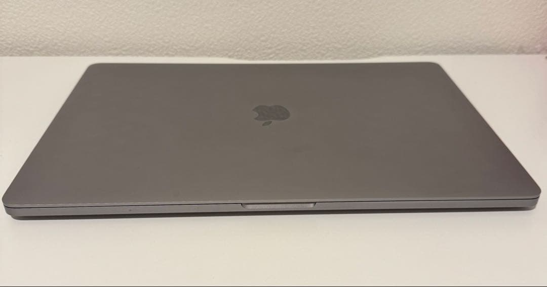 美品 MacBook Pro 2020 13インチ 新バッテリー