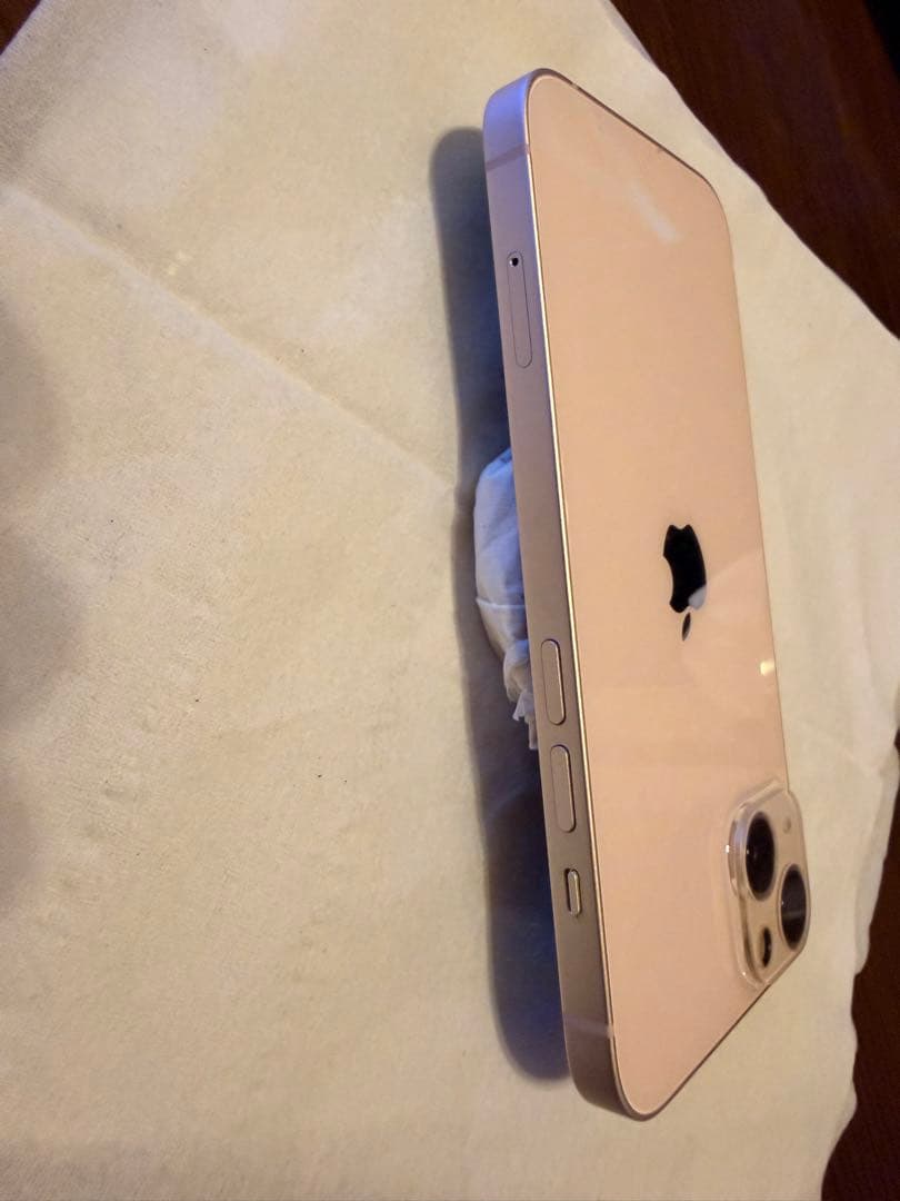 美品！ Apple iPhone 13 ピンク本体 バッテリー残容量８８%！