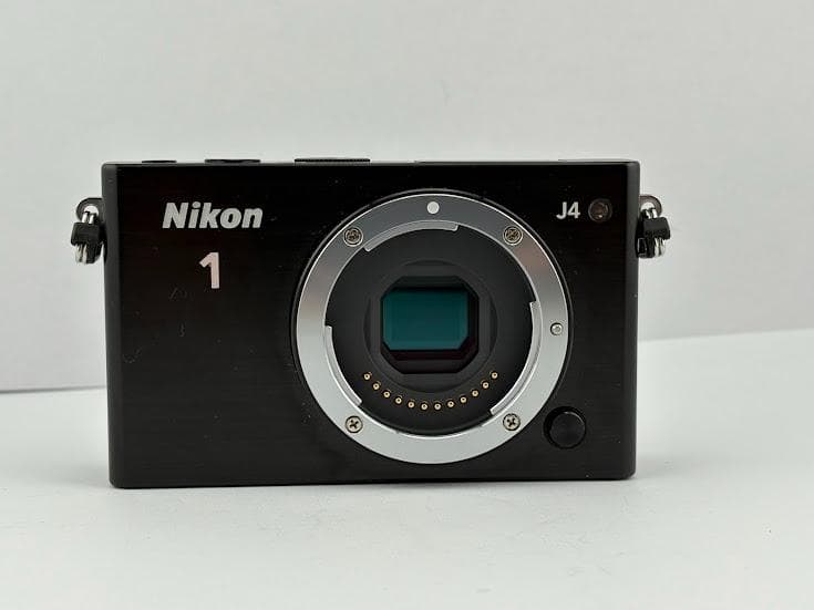 ★極上品★ ニコン NIKON1 J4 ボディブラック コンパクトデジタルカメラ