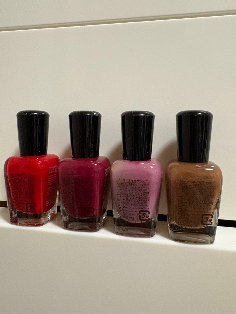 美品　Zoya ネイルポリッシュ 24本セット　ネイルカラー
