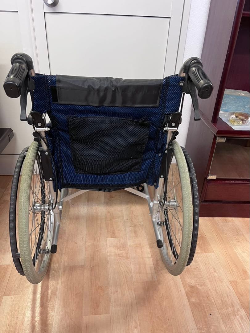 自走用車椅子　ブルー