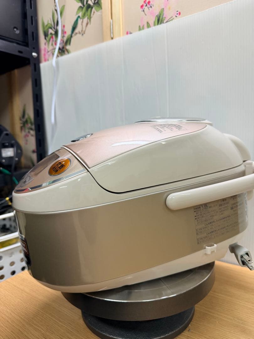 象印 圧力IH炊飯器 NP-ZE10 5.5合 プラチナ厚釜 動作品