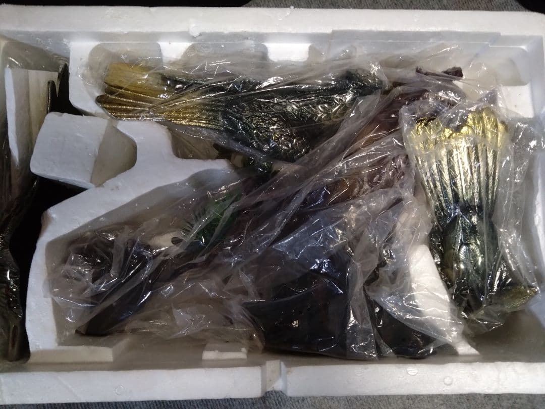 金属製 の夫婦鷹
