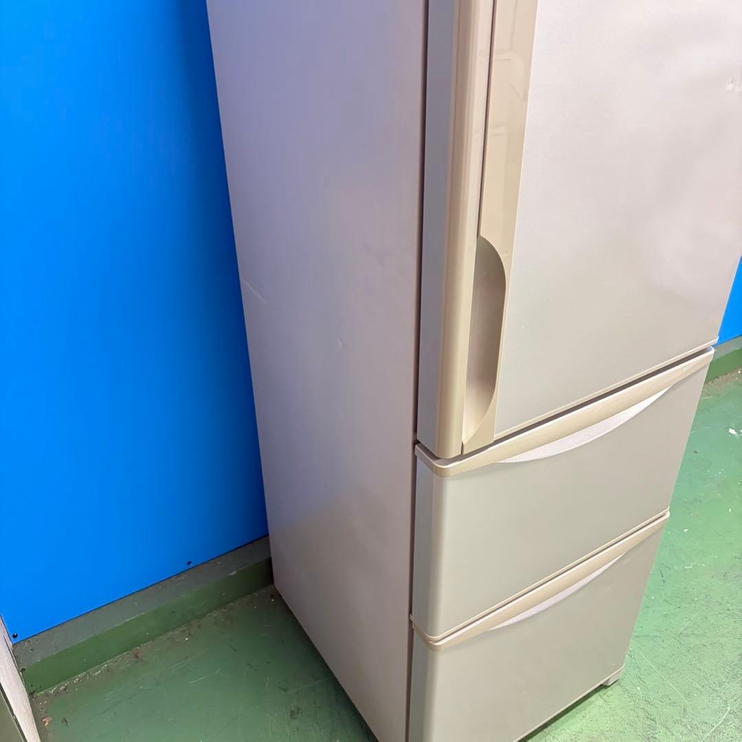 820 日立 1〜2人暮らし用　中型冷蔵庫　小型　右開き　別荘保管品　3ドア