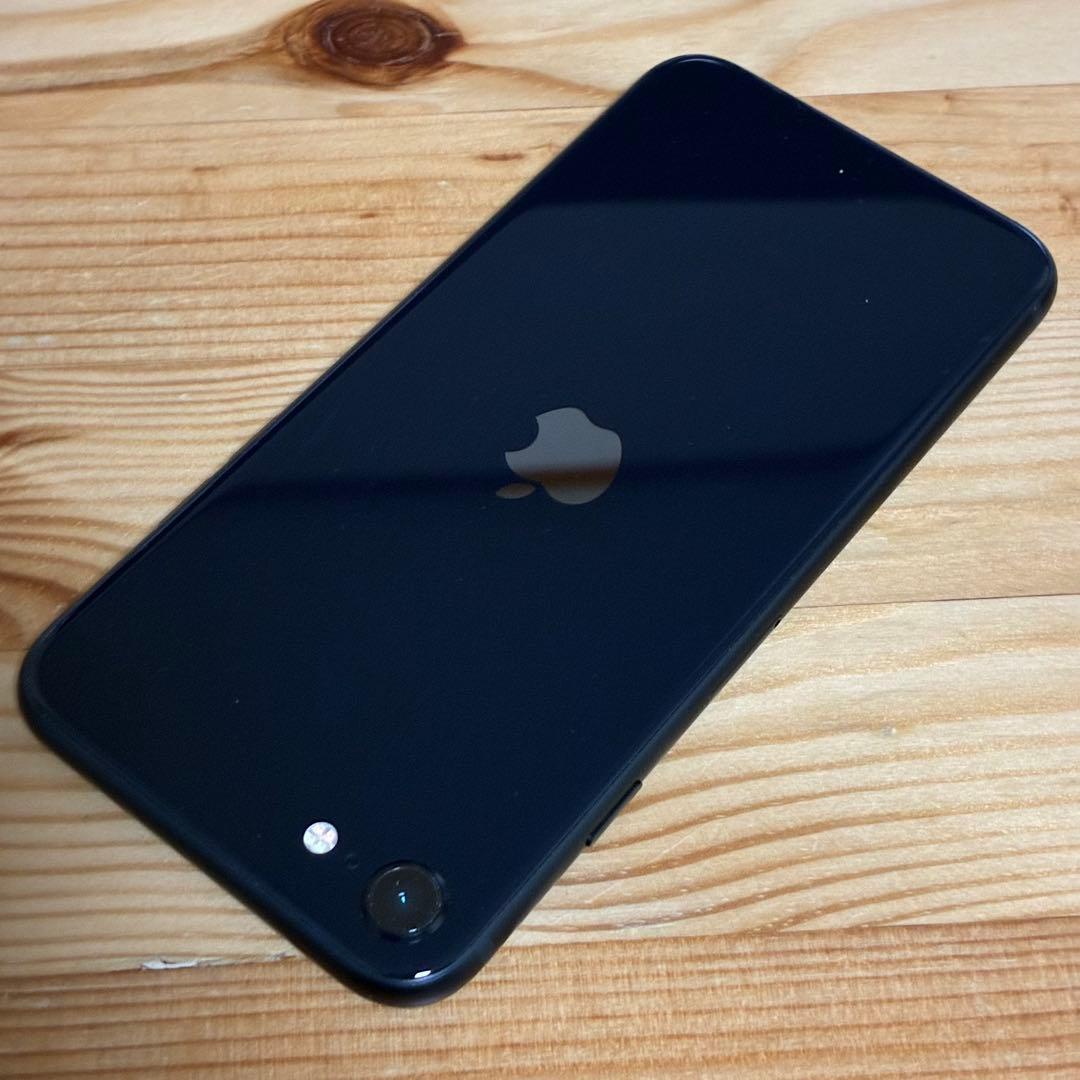 17700a iPhone SE 第三世代　SIMフリー　バッテリー新品