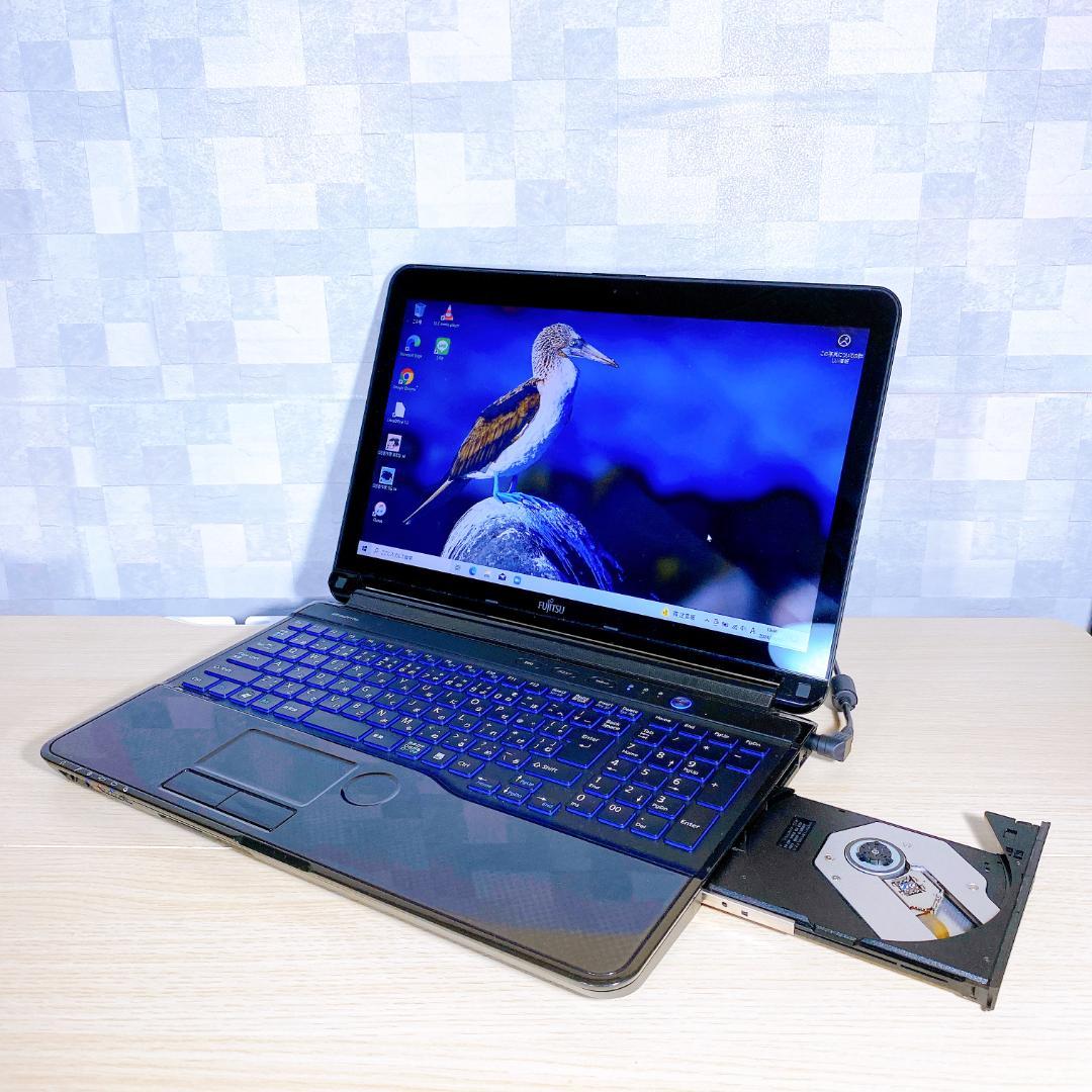 設定済み/HDD640GB/メモリ8GB/カメラ/ノートパソコン/Core i3
