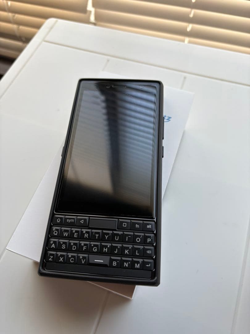 中古超美品　Unihertz Titan slimブラック 物理キーボード付き