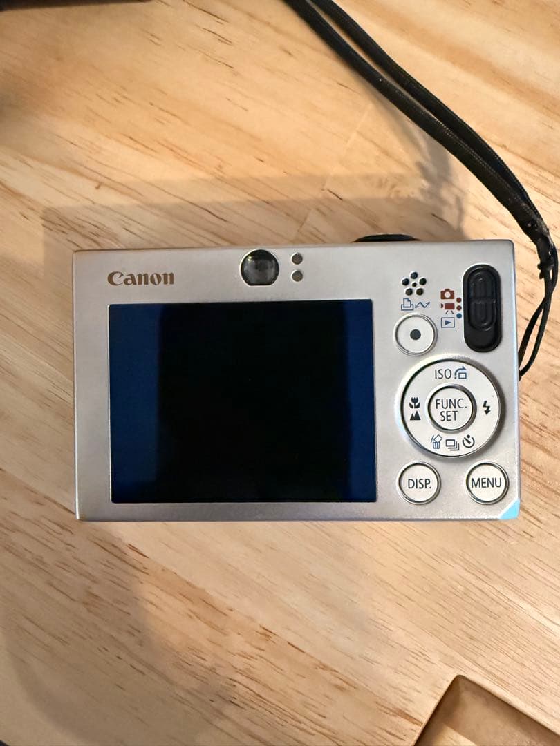 Canon IXUS 70 デジタルカメラ（動作確認済み）