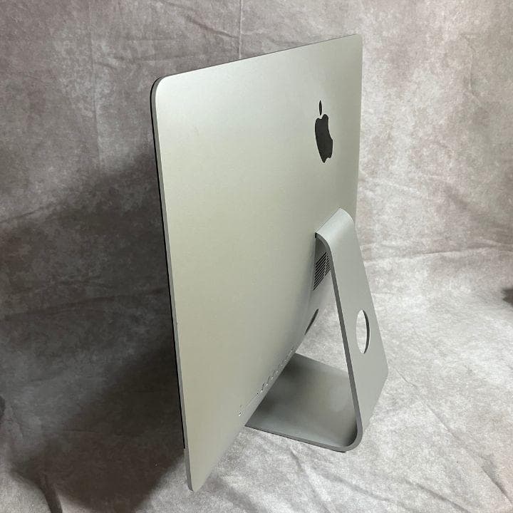 iMac 2019 21.5 メモリ16GB SSD1TB【中古美品】