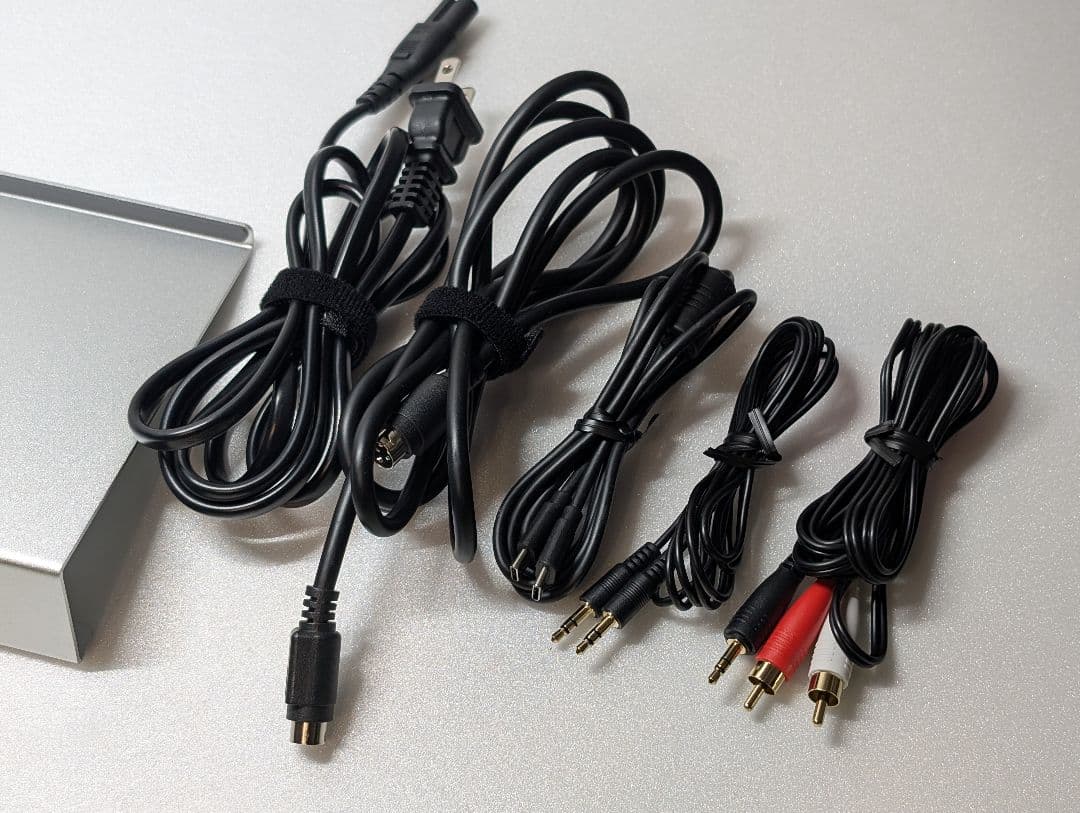 週末特価【箱・付属品あり】EDIFIER M60 ブラック