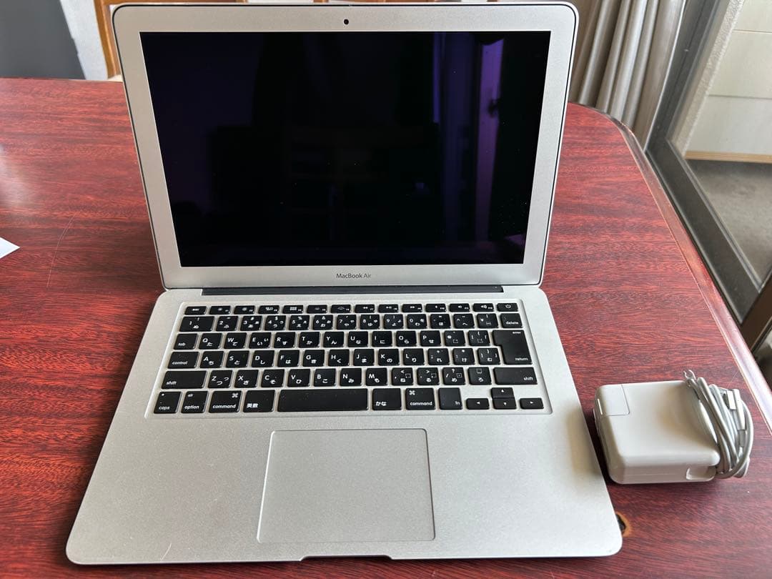 Apple MacBook Air シルバー 充電器付き