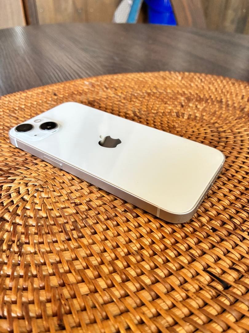 iPhone13本体 256GB ホワイト　SIMフリー