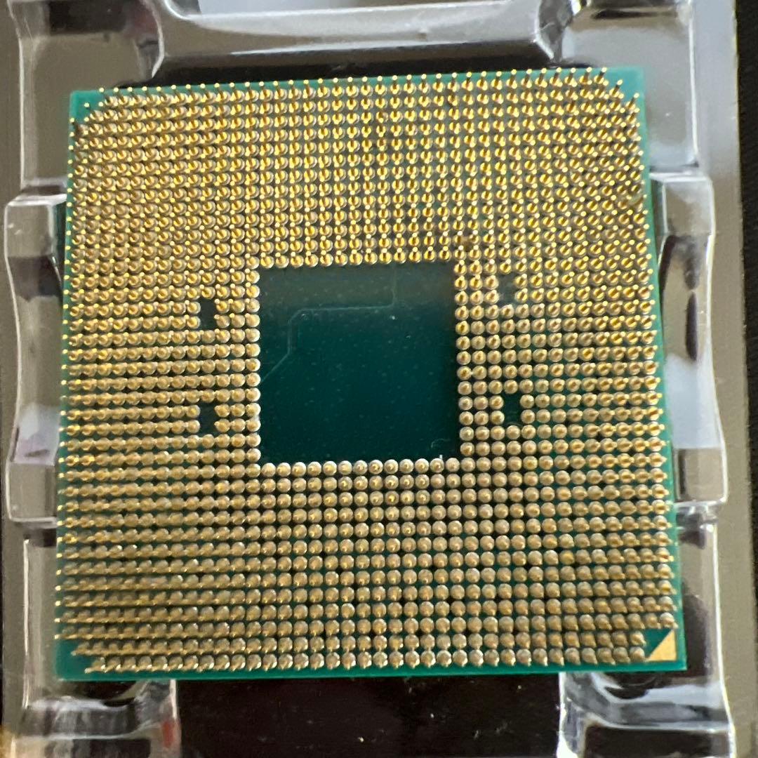 AMD Ryzen 9 5900X CPU 本体　未確認