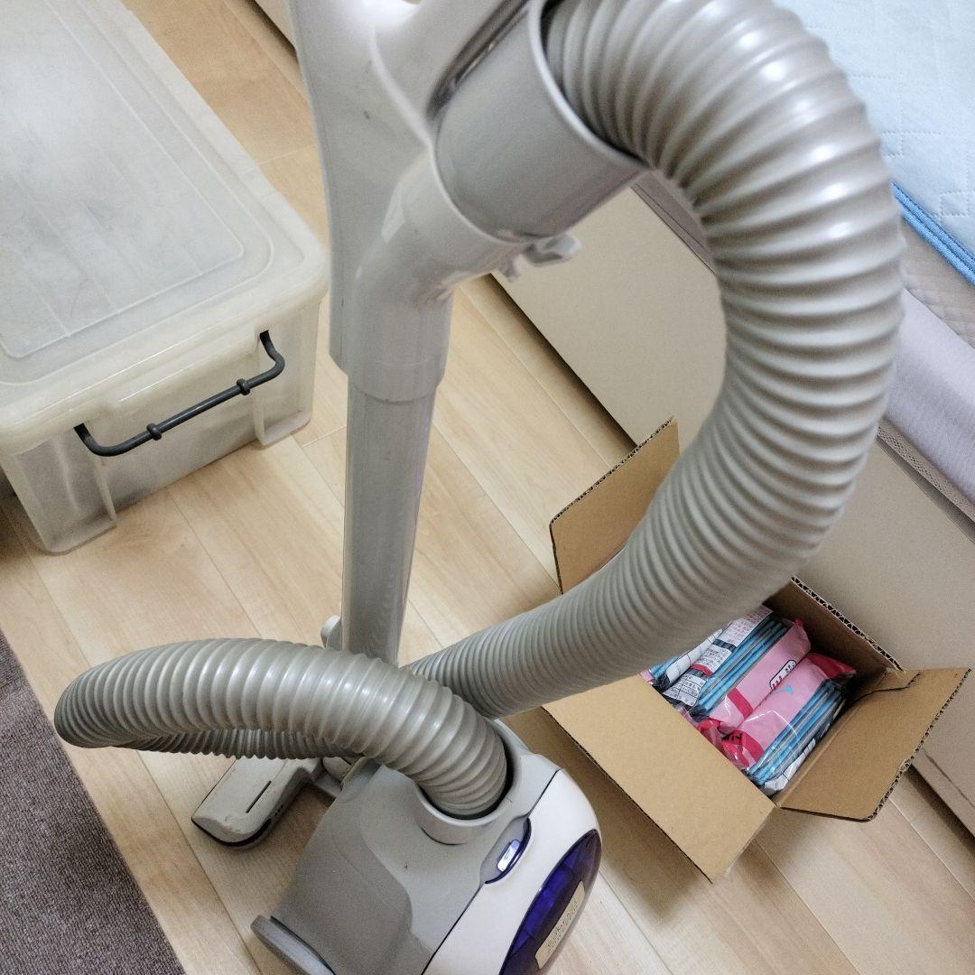 TOSHIBA VC-PF7A 掃除機 本体 紙パック付き