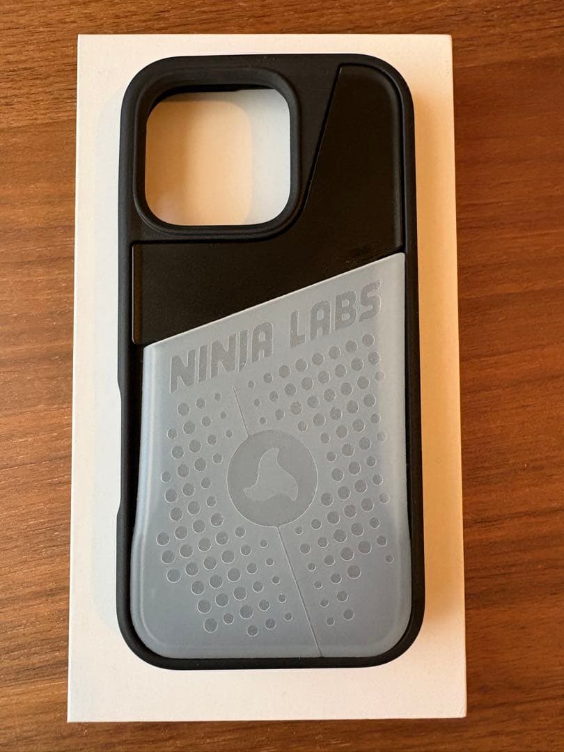 Ninja Labs iPhone16pro用ケース ブラック