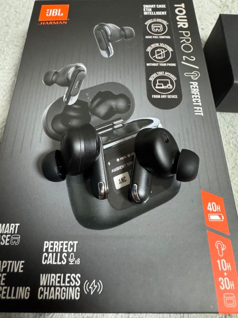 JBL TOUR PRO 2 ワイヤレスイヤフォン　ケース付　アプリ連携可