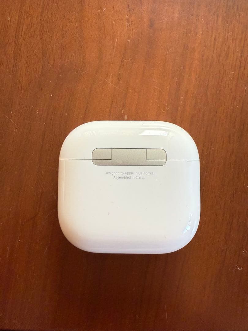 Apple AirPods 4 本体 アクティブノイズキャンセリングなし