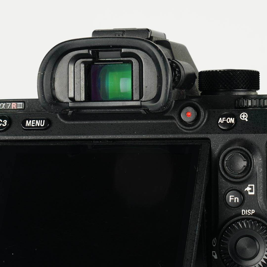 SONY α7RIII 4240万画素 レンズセット 差をつける 422