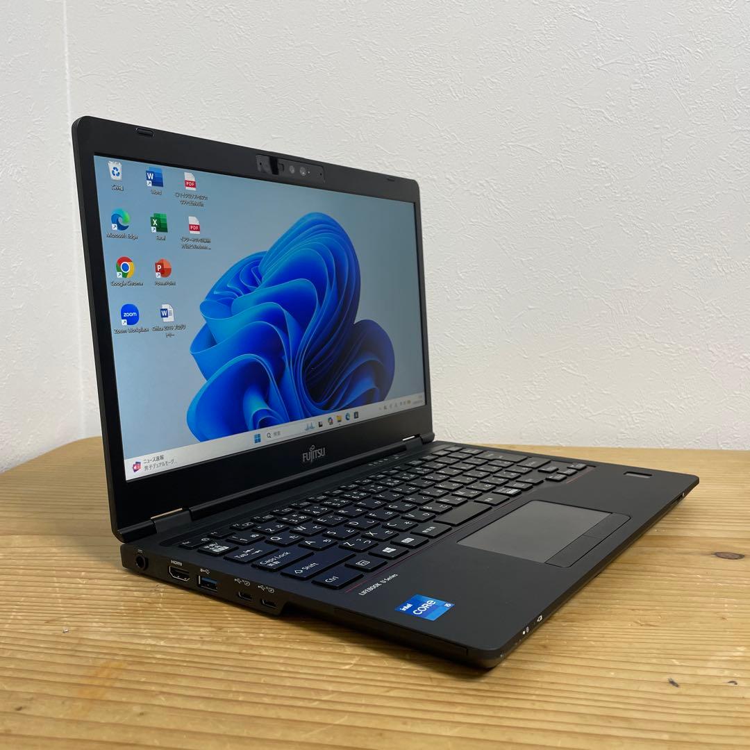 LIFEBOOK U7311/F Core i5／メモリ16GB／SSD1TB