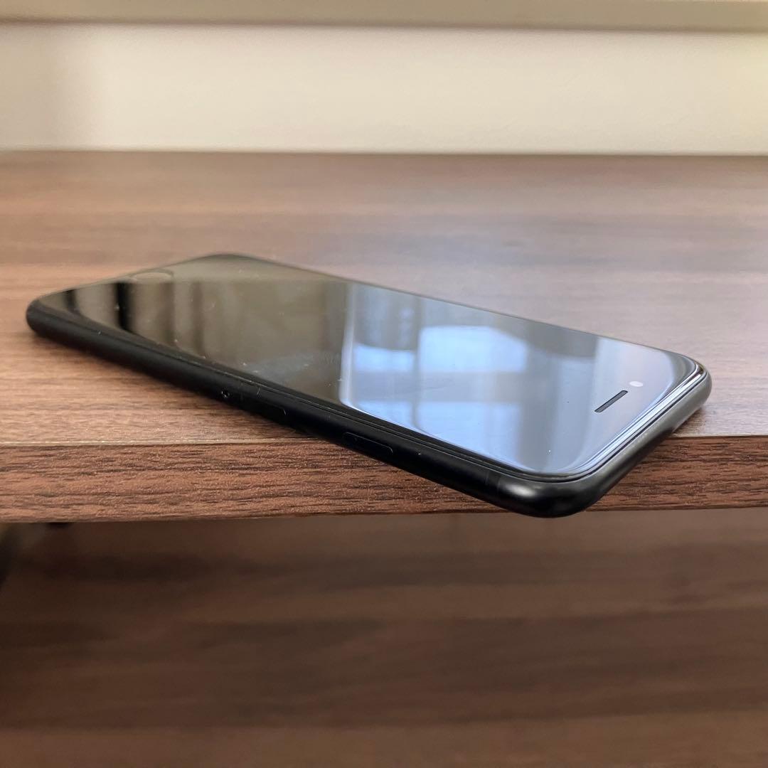 iPhone SE2 128GB ブラック SIMフリー 美品