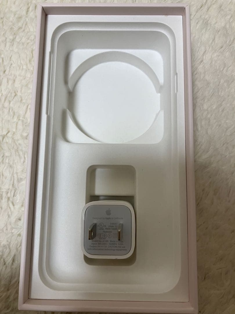 Apple iPhone 8 ゴールド 本体ジャンク品