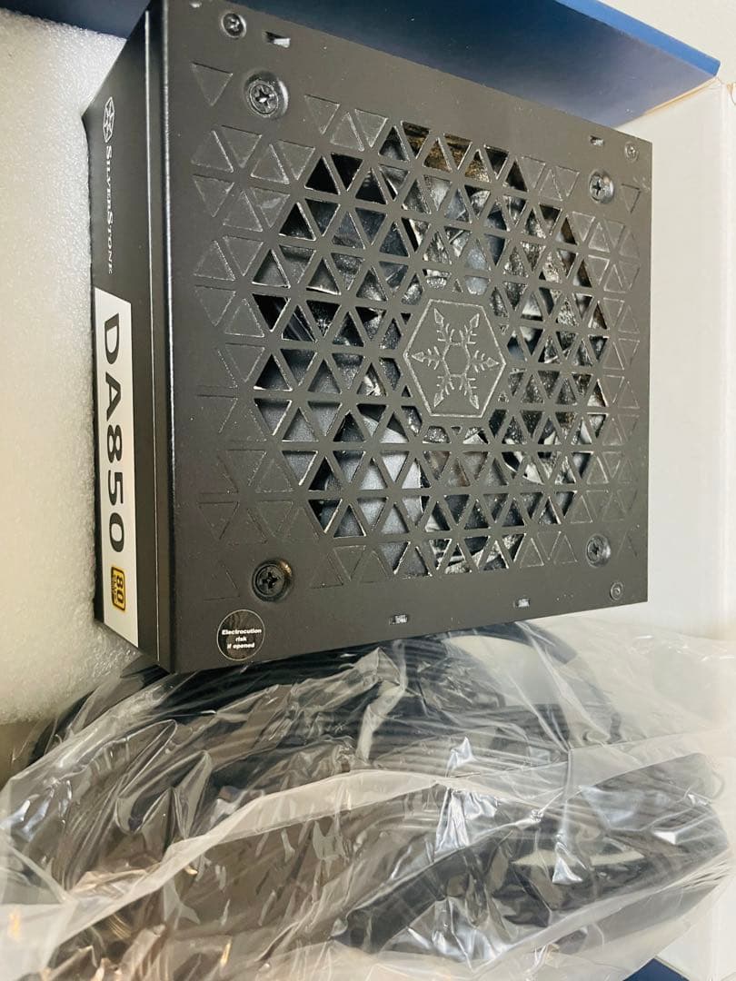 SilverStone DA850 850W 電源ユニット