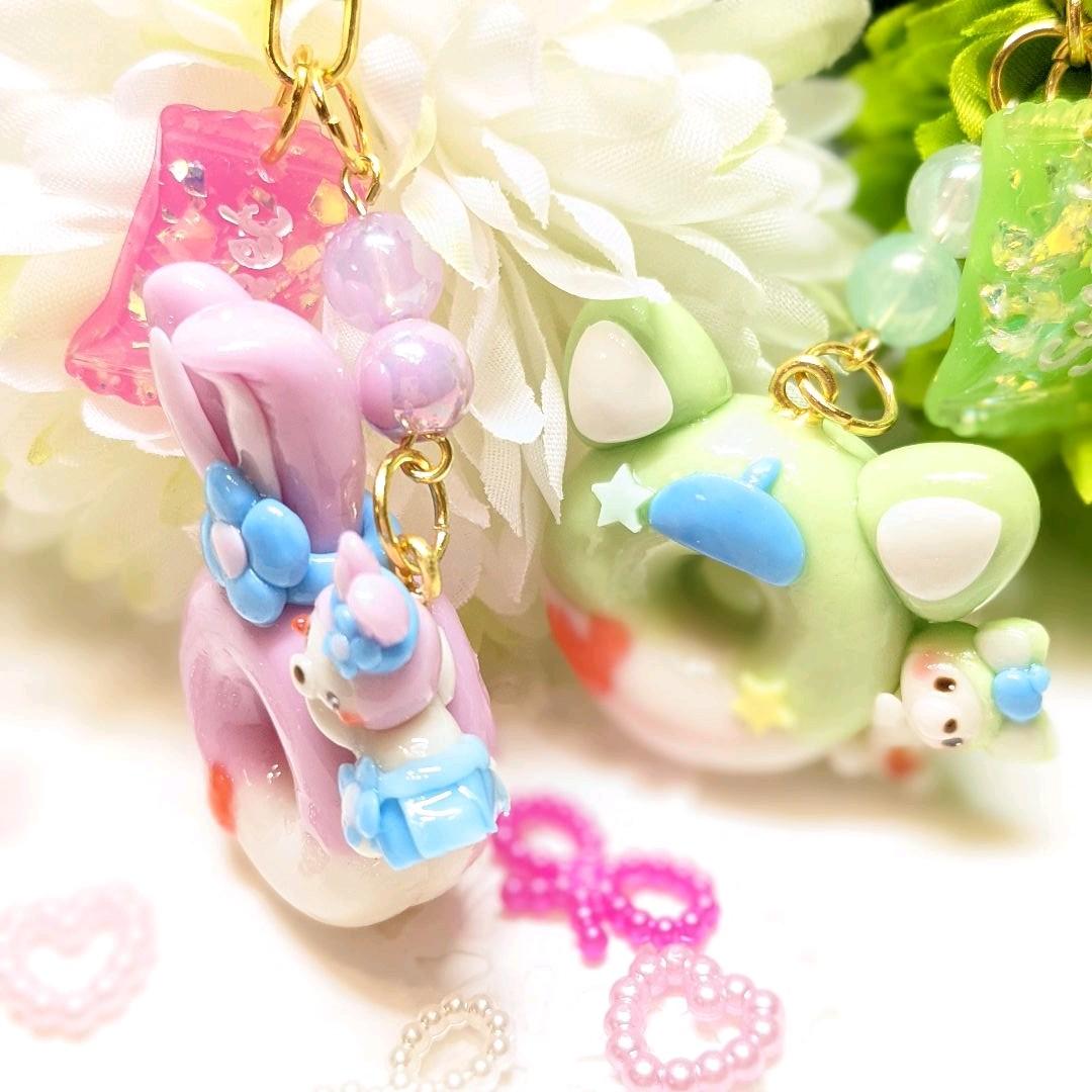 クマウサドーナツ　ハンドメイド　スイーツデコ　キーホルダー