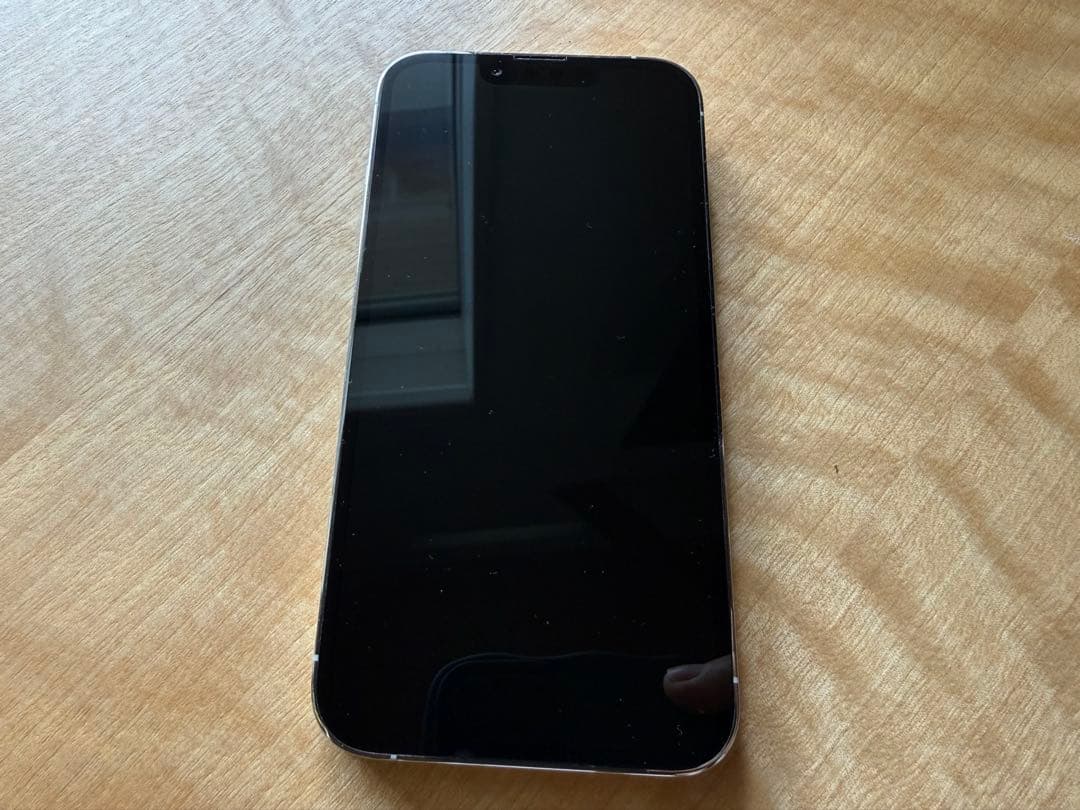 美品Apple iPhone13Proシルバー256GB SIMフリー