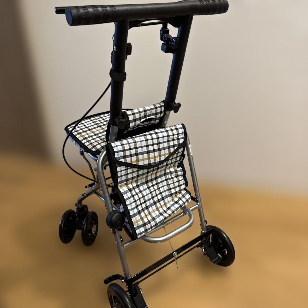 新品未使用　幸和製作所 シルバーカー　SICP02