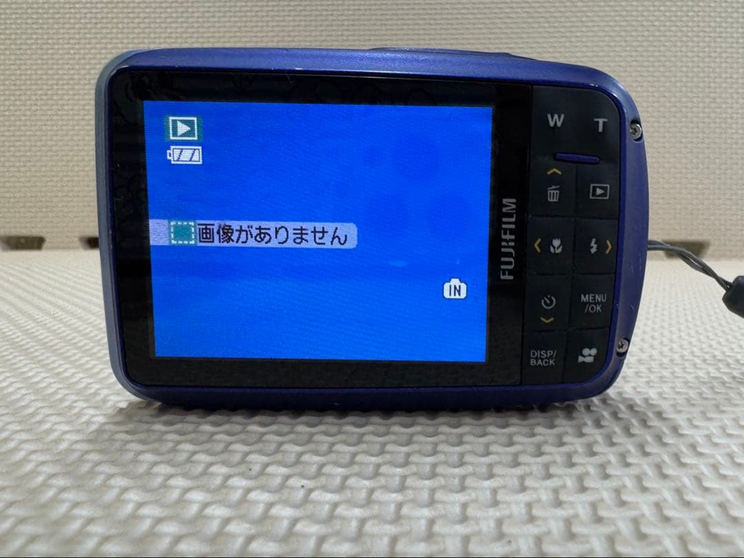完動品　Fujifilm FinePix Z33 WP デジカメ