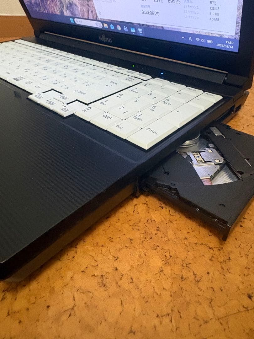 いとま　ジャンク 動作品 富士通 ノートPC A577/RX