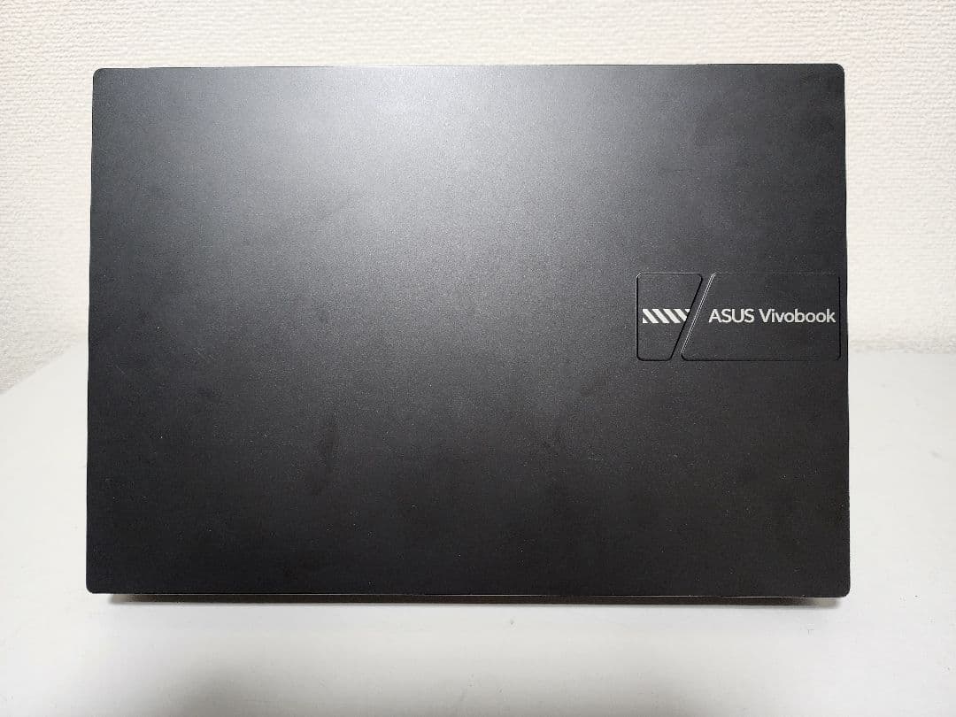 ASUS Vivobook X1405VA　高性能ノートパソコン　第13世代i7