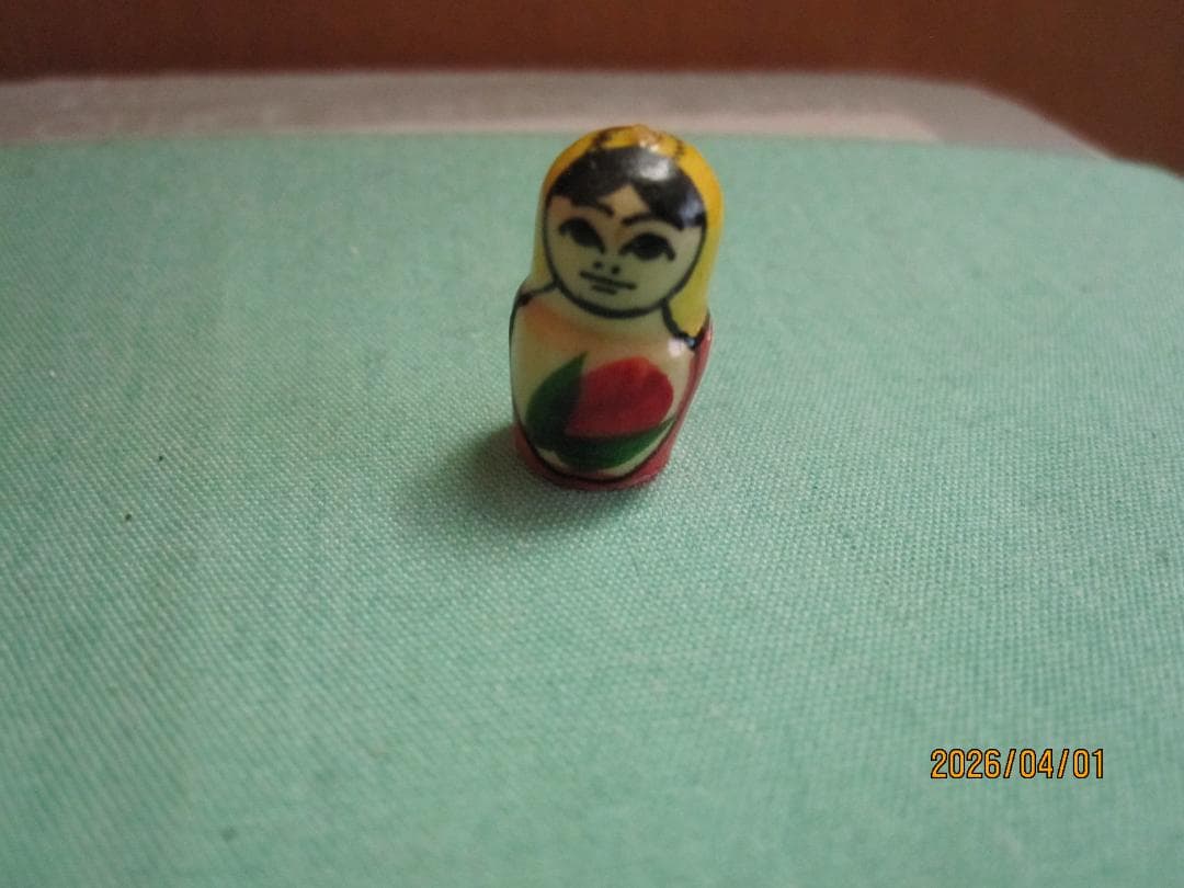 ロシア製　９ピース　ハンドペイント　マトリョーシカ