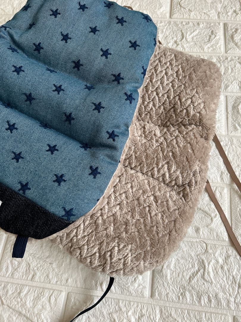 ⭐️SALE⭐️あごのせクッション☆星柄刺繍ネイビー☆ボア生地