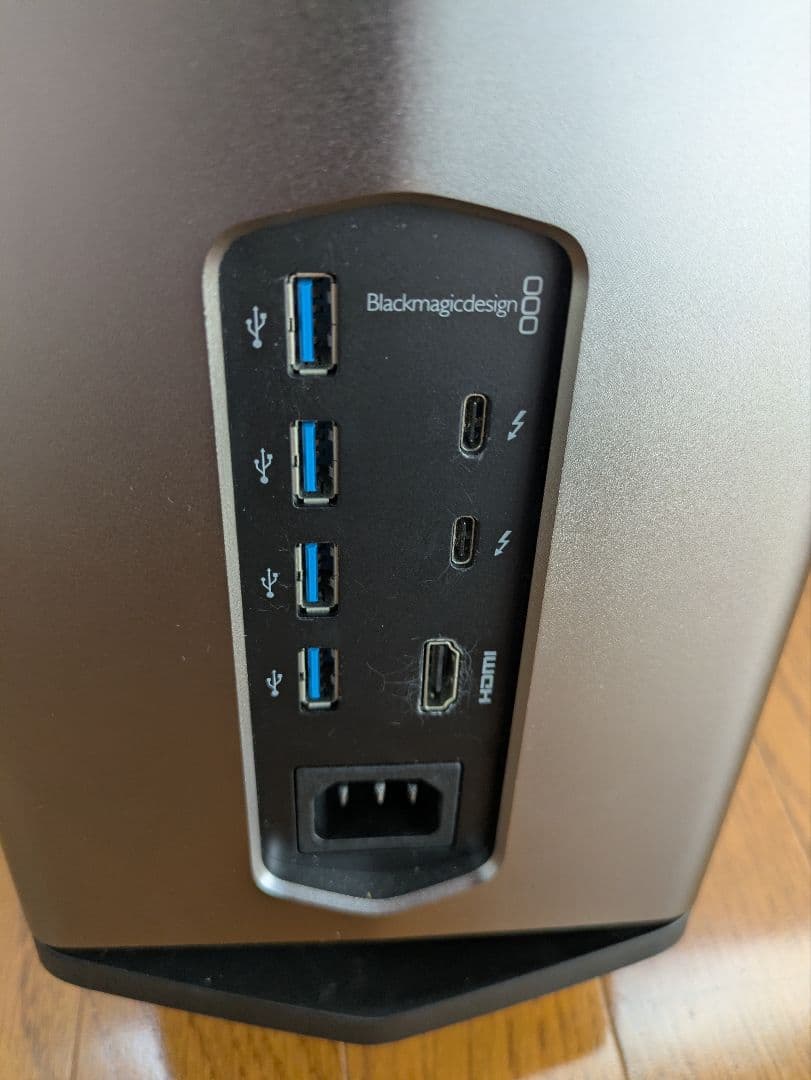 その他 Blackmagic Design eGPU RX580