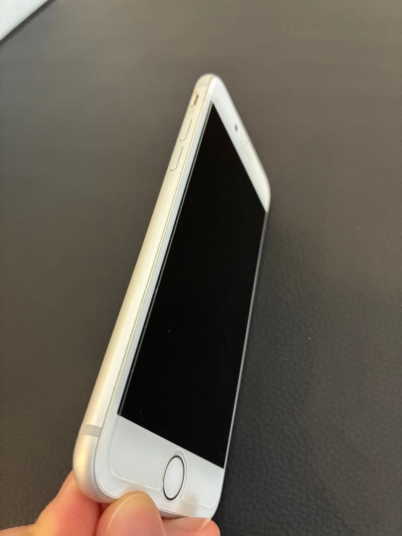 【美品】iPhone 8 シルバー　64GB