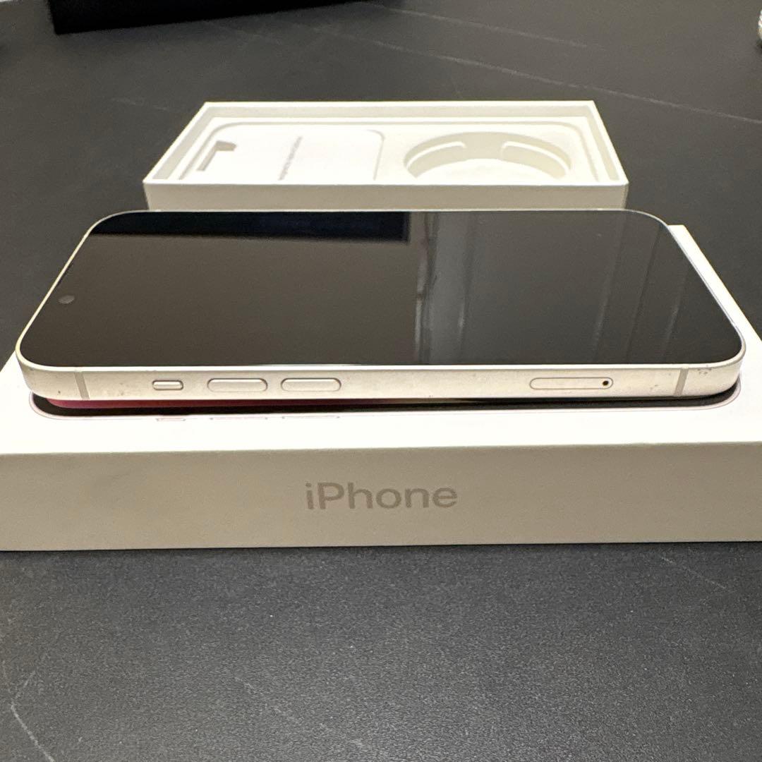 iPhone 14 本体　256GB スターライト