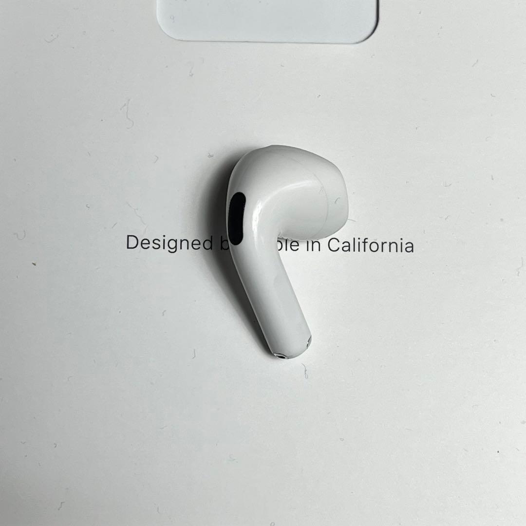 美品 AirPods 第4世代 右耳A3050 Apple 右