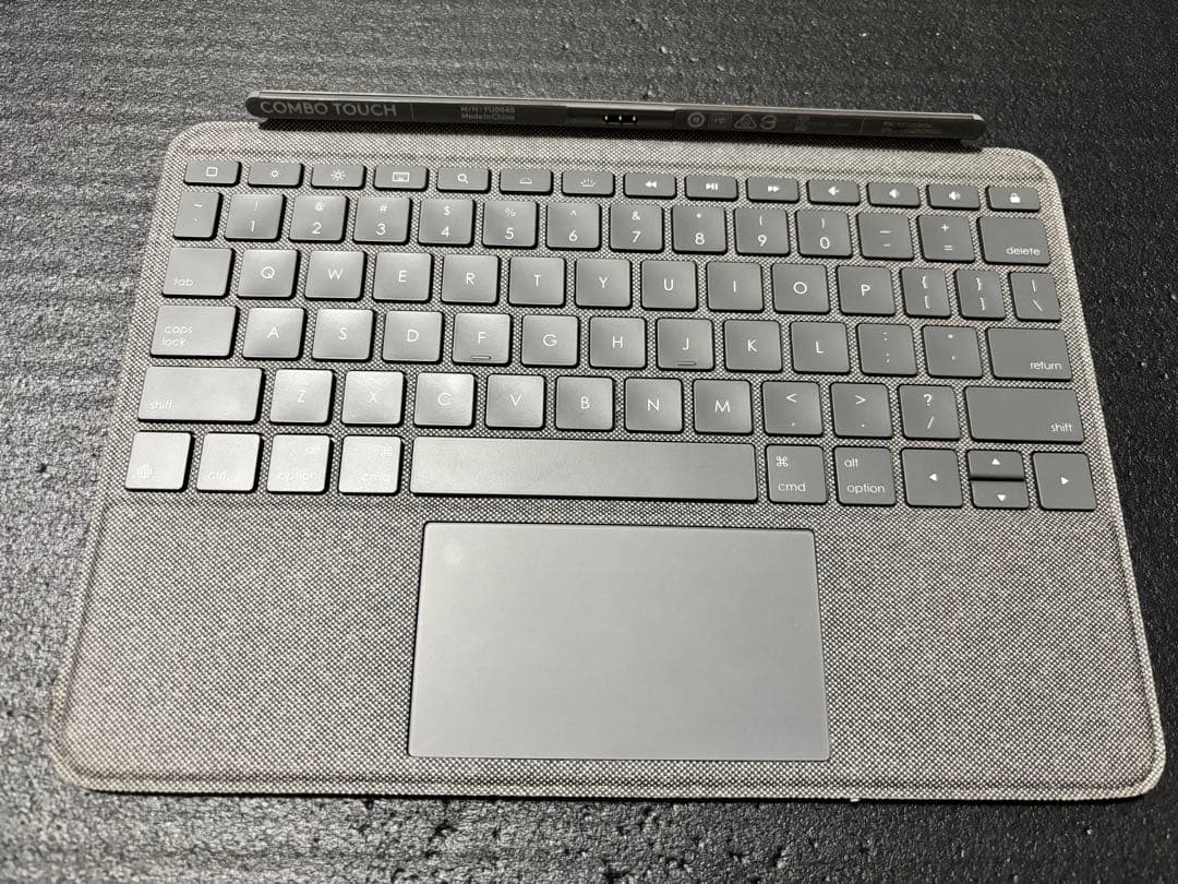 iPadアクセサリー Logicool COMBO TOUCH
