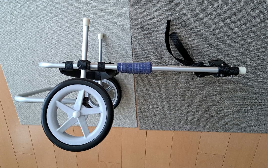 犬用車いす　犬用歩行器