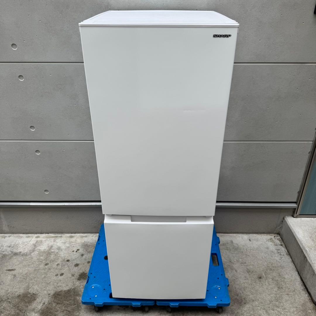 392⭐️2024年製美品★シャープ　冷蔵庫　大型　右、左開き　一人暮らし